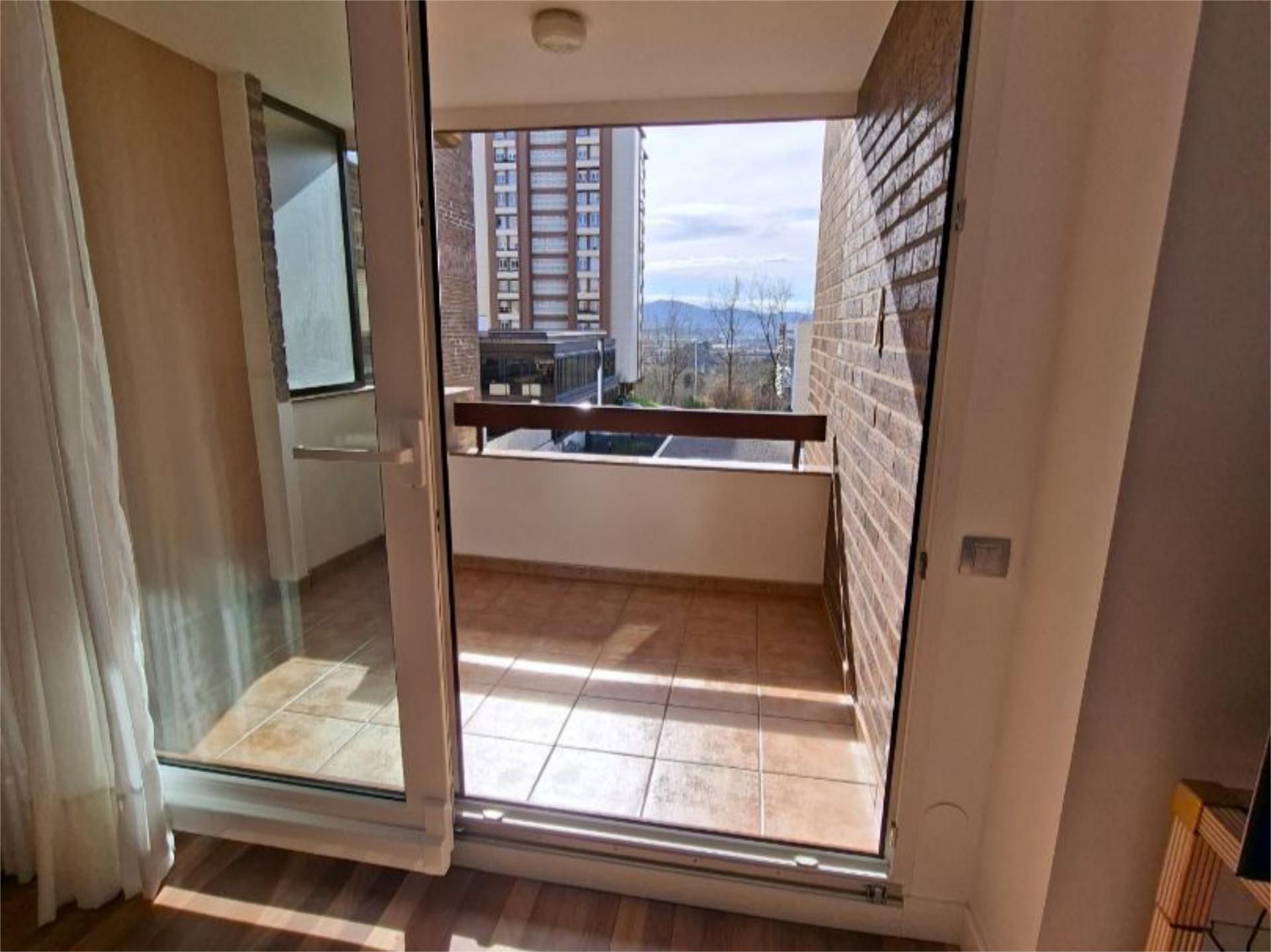 Piso en  Avenida Herrera Oria 31B - Foto 16