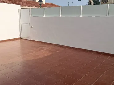 Casa adosada en  Avenida Touroperador Finnmatkat 9 - Foto 3