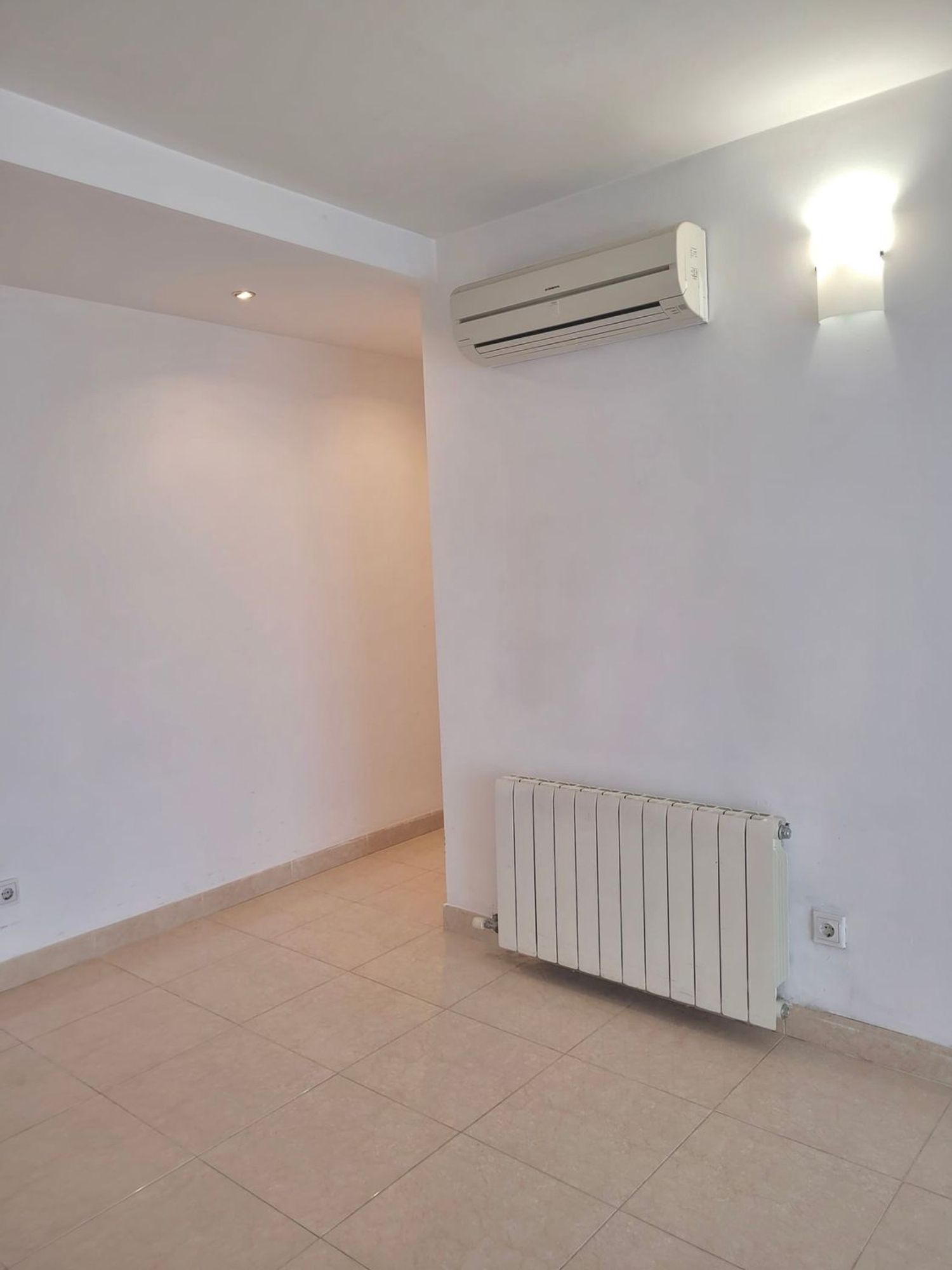 Piso en calle Llacuna de Sanabria, 5 - Foto 3