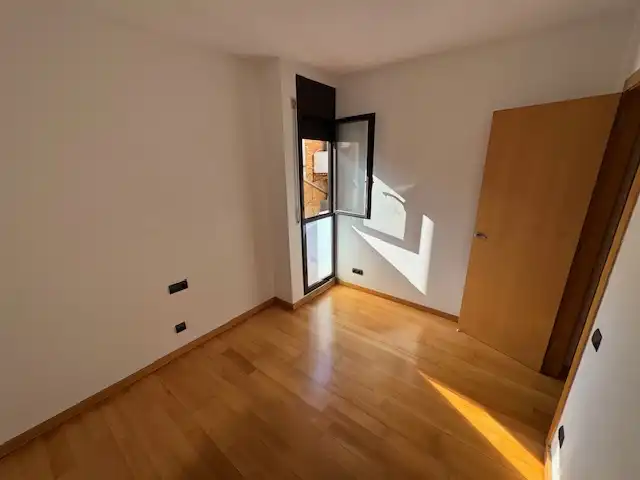 Piso en  Carrer de los Castillejos - Foto 16