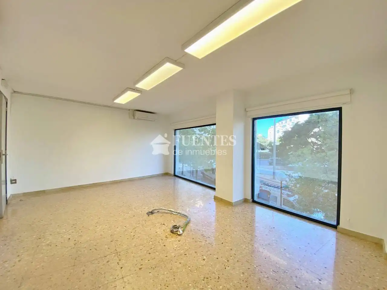 Local comercial en  Calle  Colombia - Foto 10