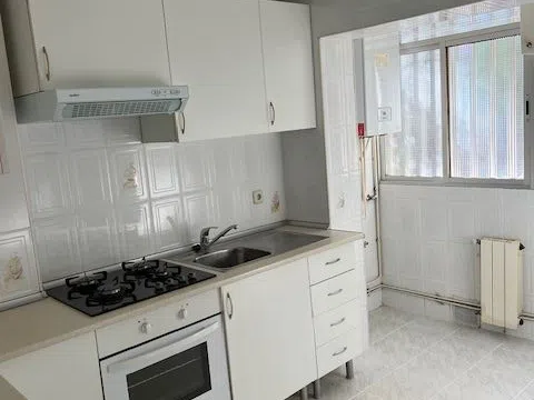 Piso en calle de Arroyo de Fontarrón, 95