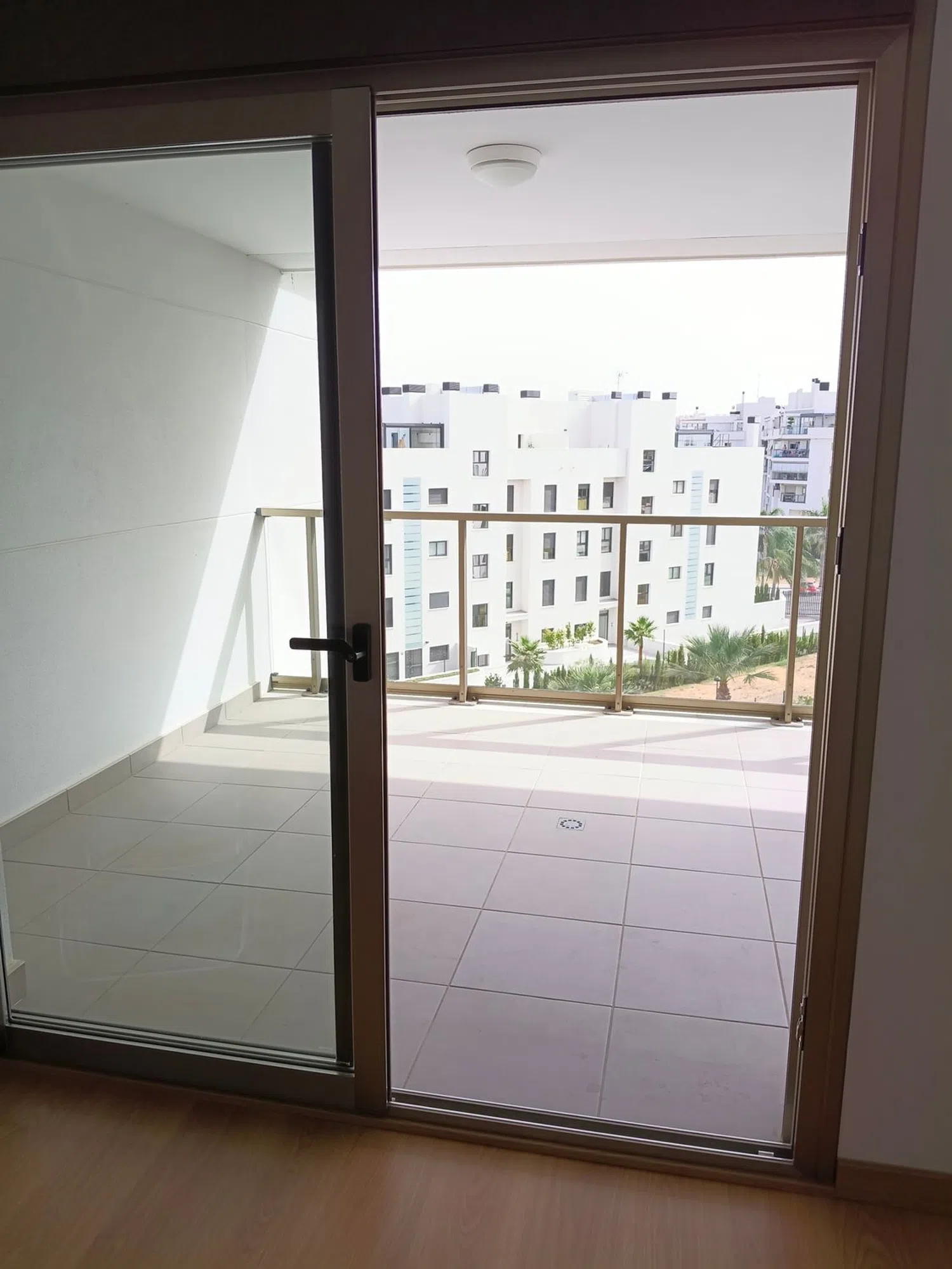 Piso en avenida Salvador Dalí, 74 - Foto 1