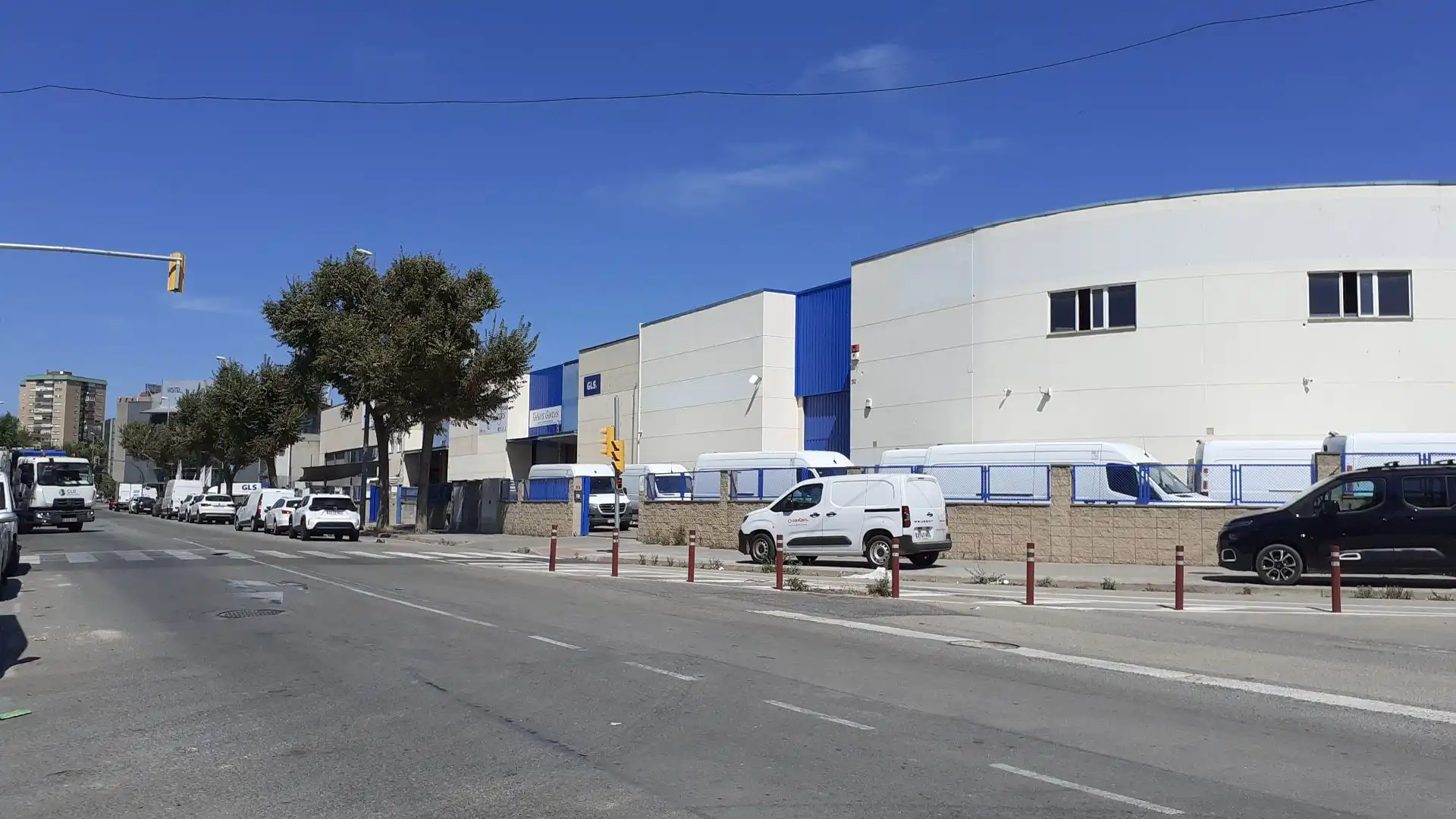 Nave Industrial en L'Hospitalet de Llobregat - Foto 2