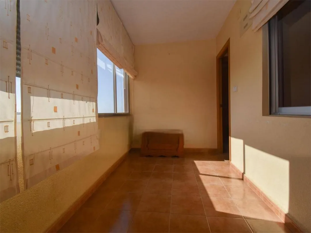 Piso en  Calle Yecla 48 - Foto 4