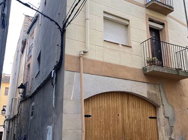Casa adosada en  Carrer de la Cendra 19 - Foto 1