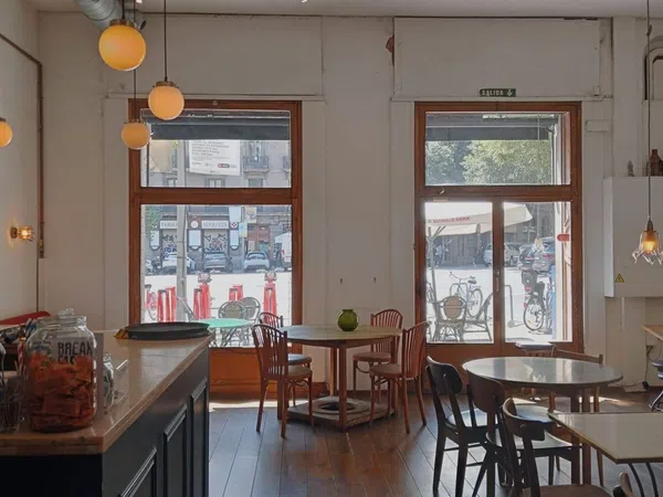 Restaurante en calle de Mallorca, 194