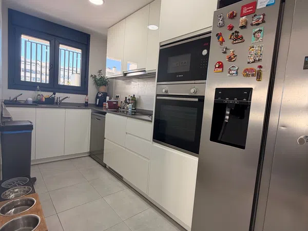 Piso en La Catalana - Foto 6