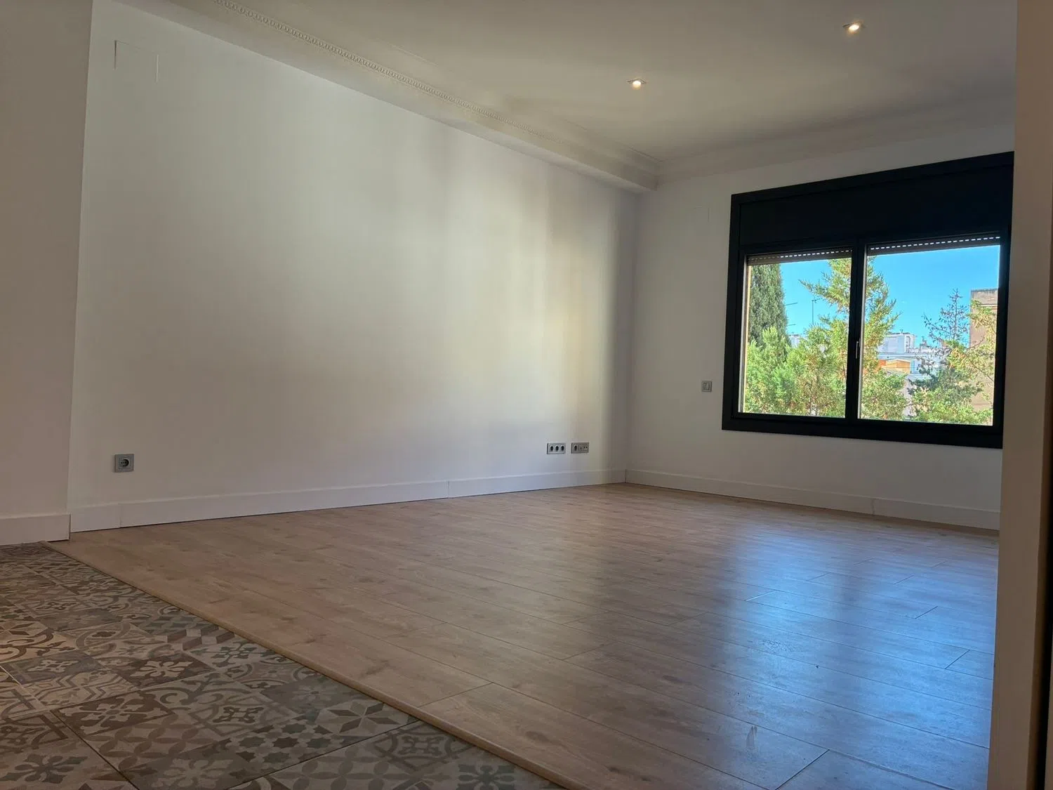 Piso en calle de Vallirana, 79