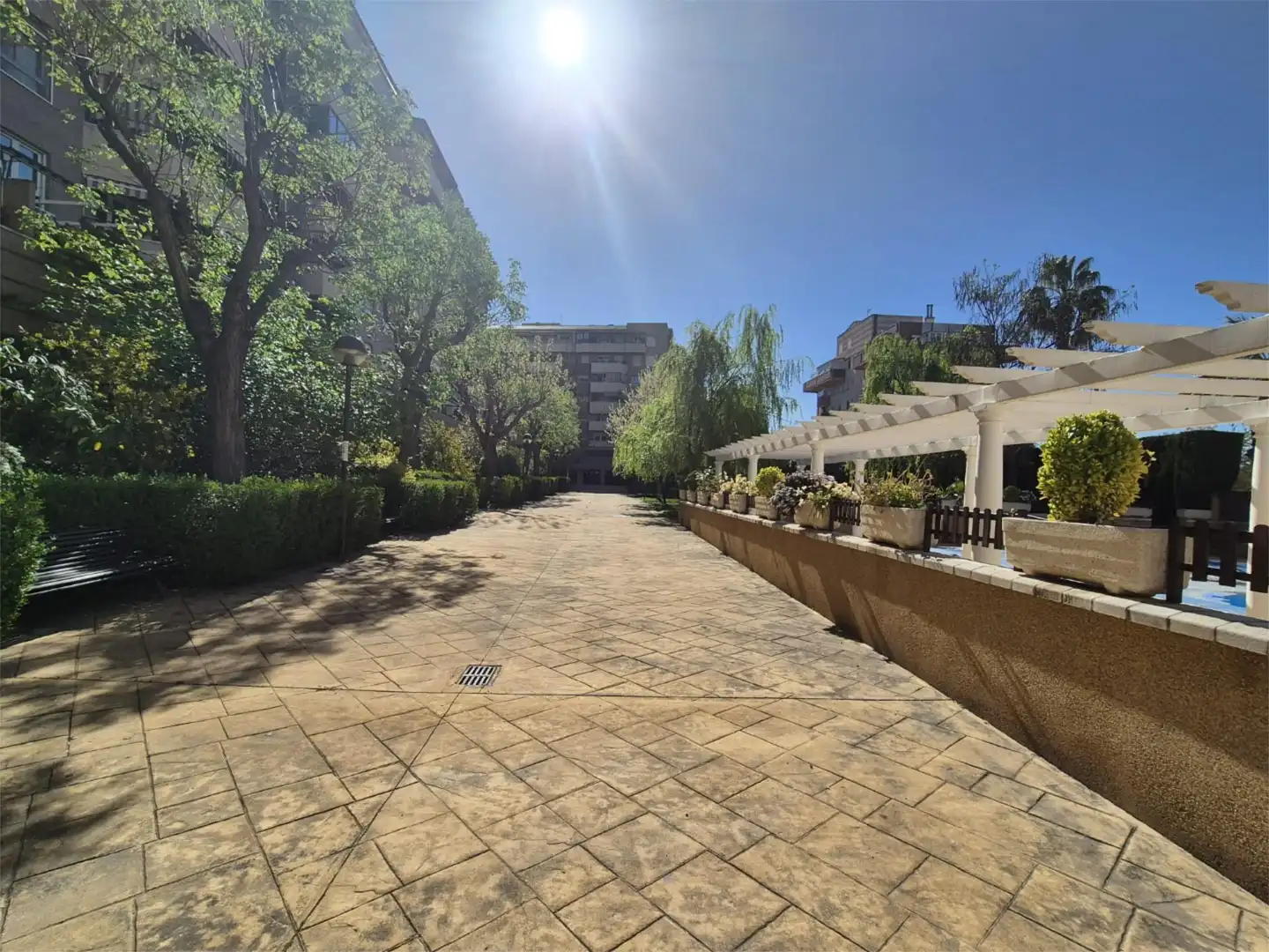 Piso en  Calle Albondón 9 - Foto 25