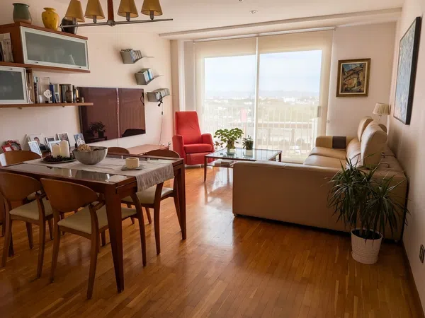 Piso en Camí de Vera - Foto 1