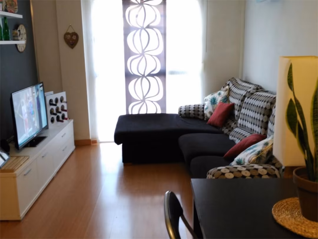 Piso en  Calle Antonio Flores Guillamón 10