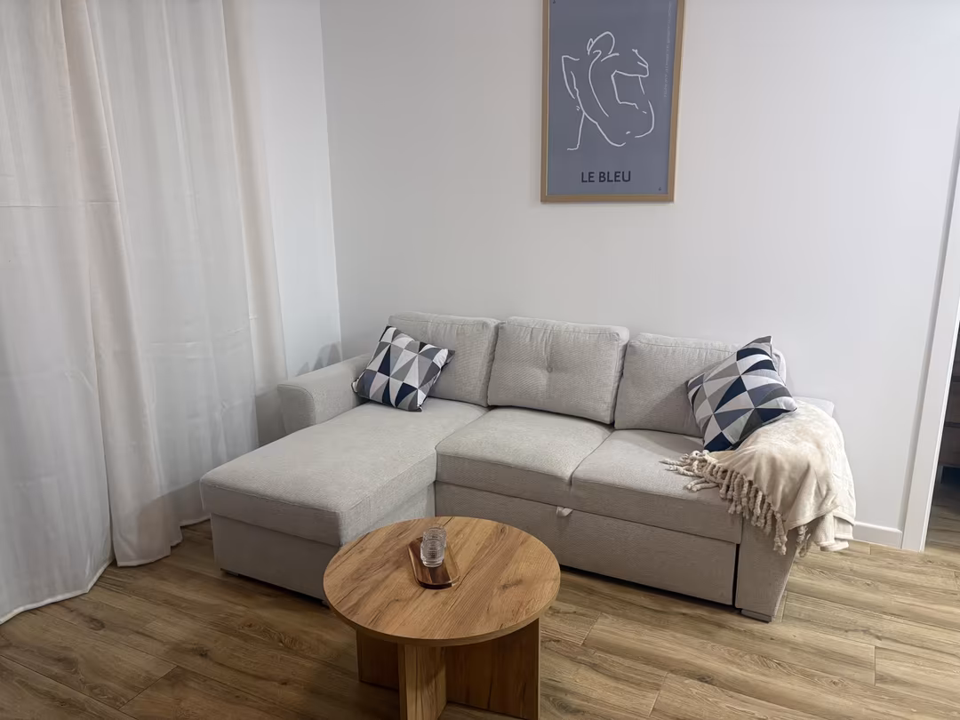 Apartamento en  Calle Juan de Gortz 1