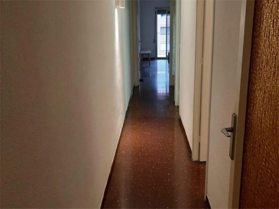 Piso en  Passeig de la Zona Franca 212 - Foto 4