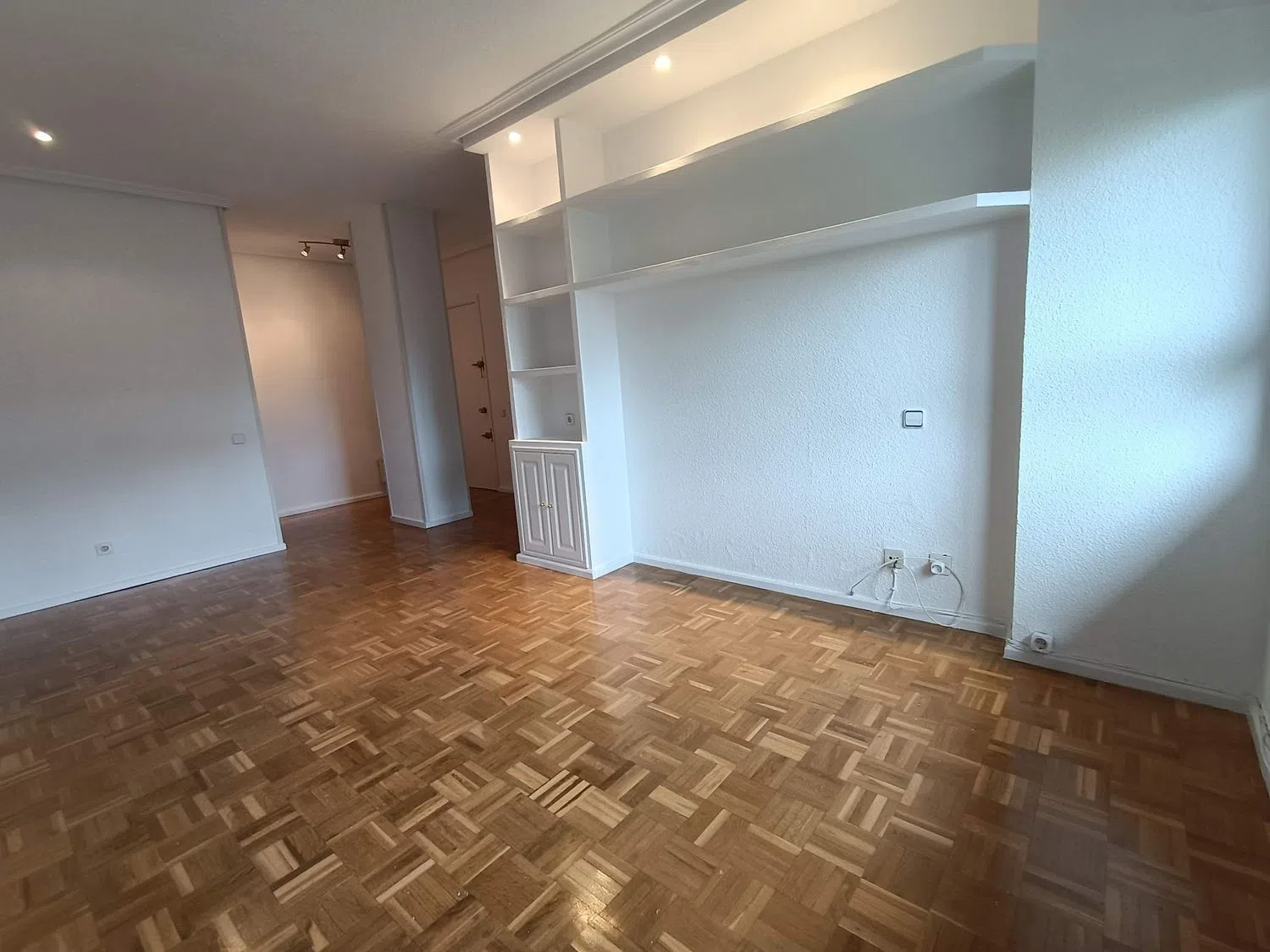 Piso en avenida de Burgos, 35 - Foto 2