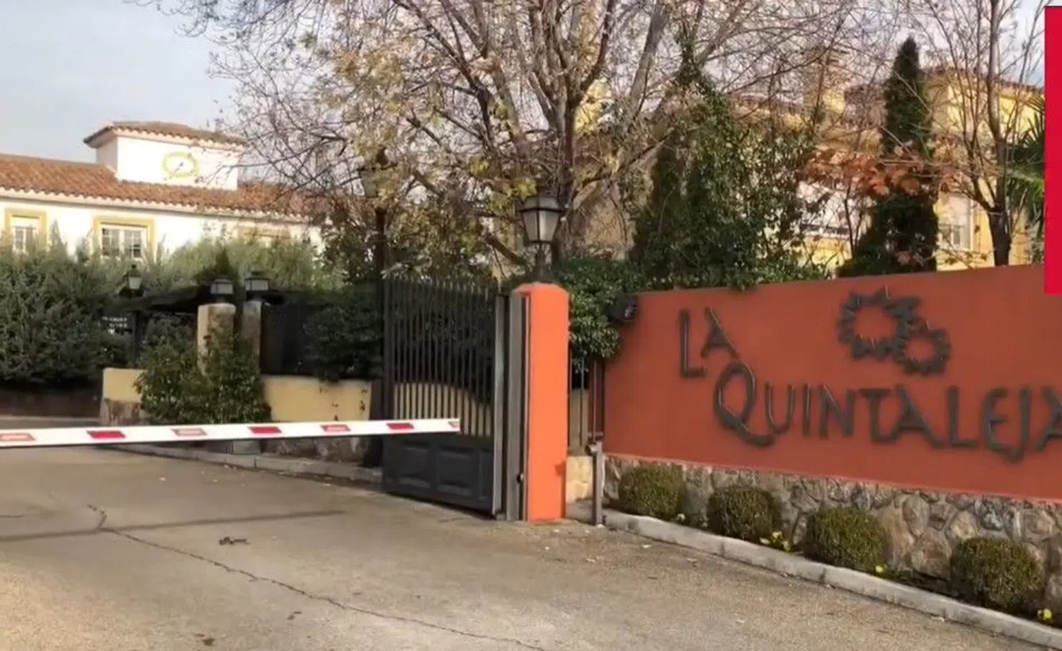 Chalet pareado en Encinar de los Reyes - Foto 1