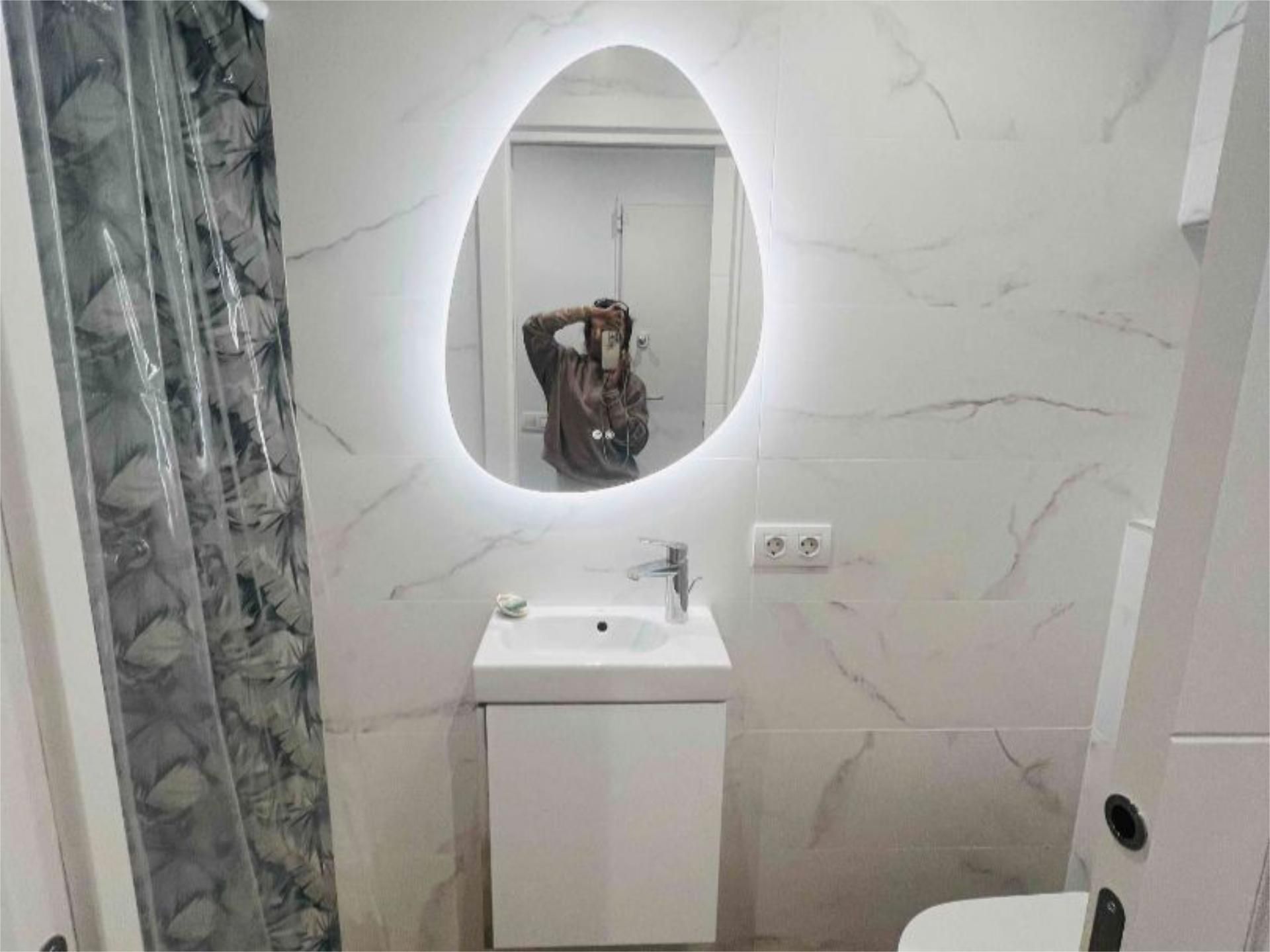 Casa adosada en  Carrer Rector Petro 25 - Foto 9