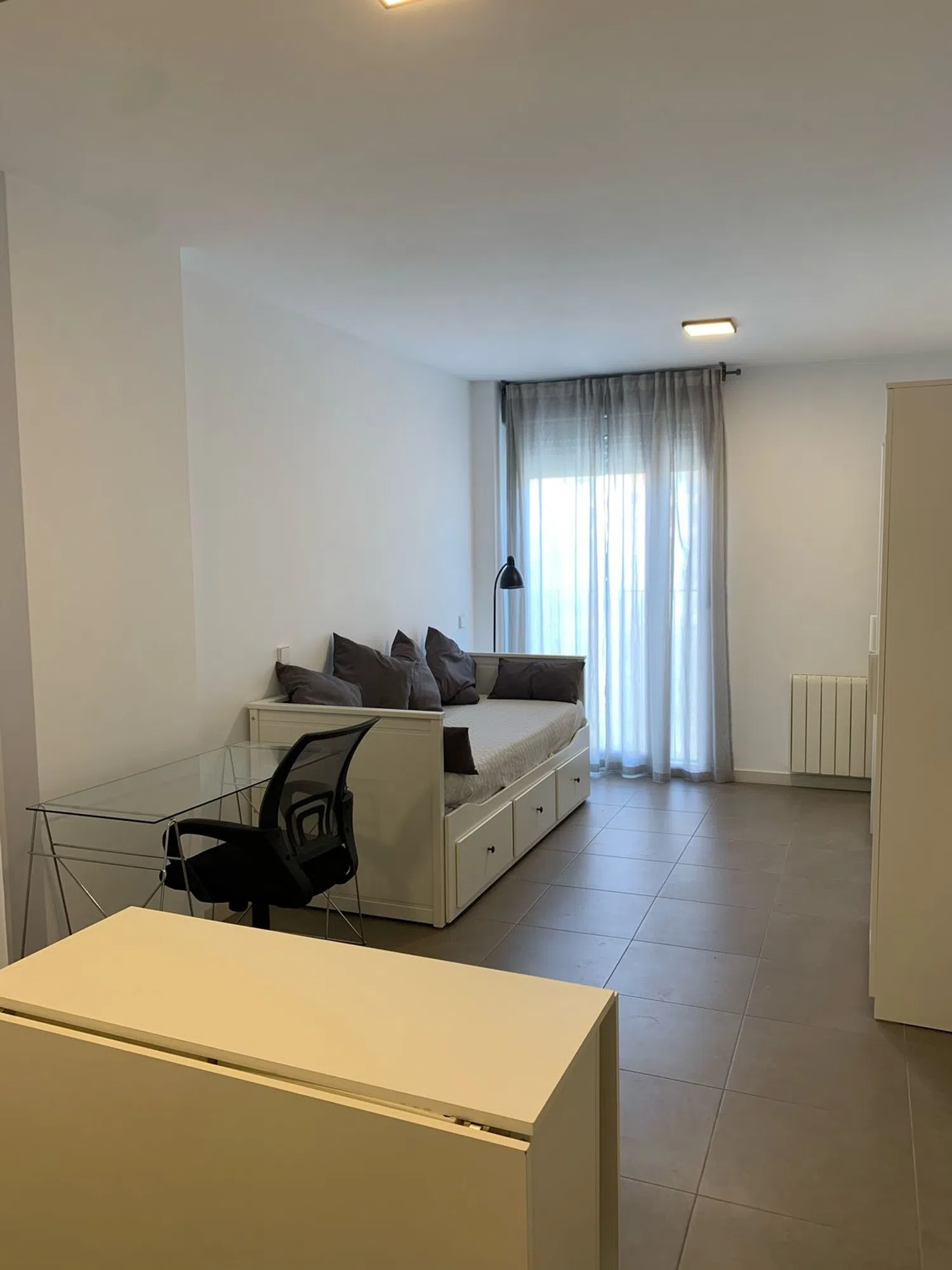 Estudio en calle de Puente la Reina, 39 - Foto 2