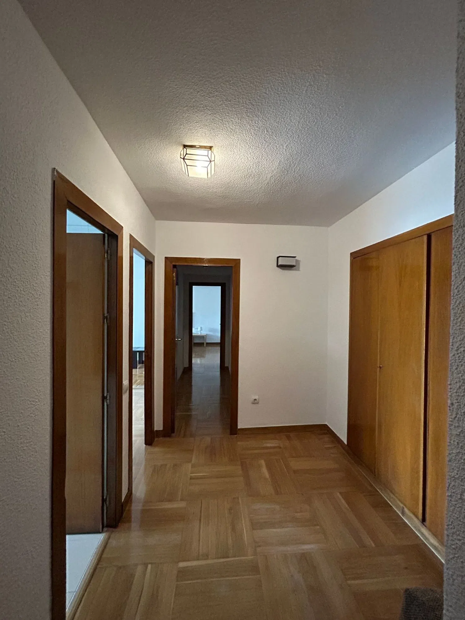 Estudio en avenida de Madrid, 5 - Foto 2