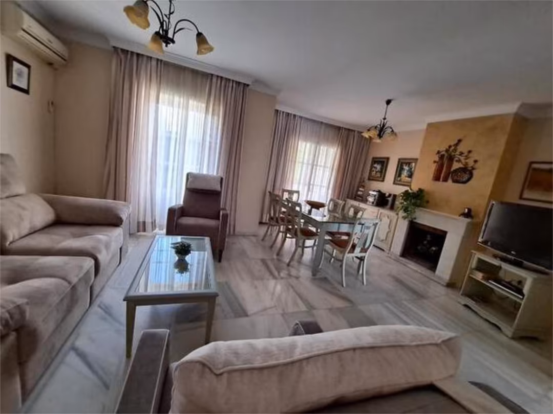 Casa adosada en Estepona - Guadalmina - Foto 1