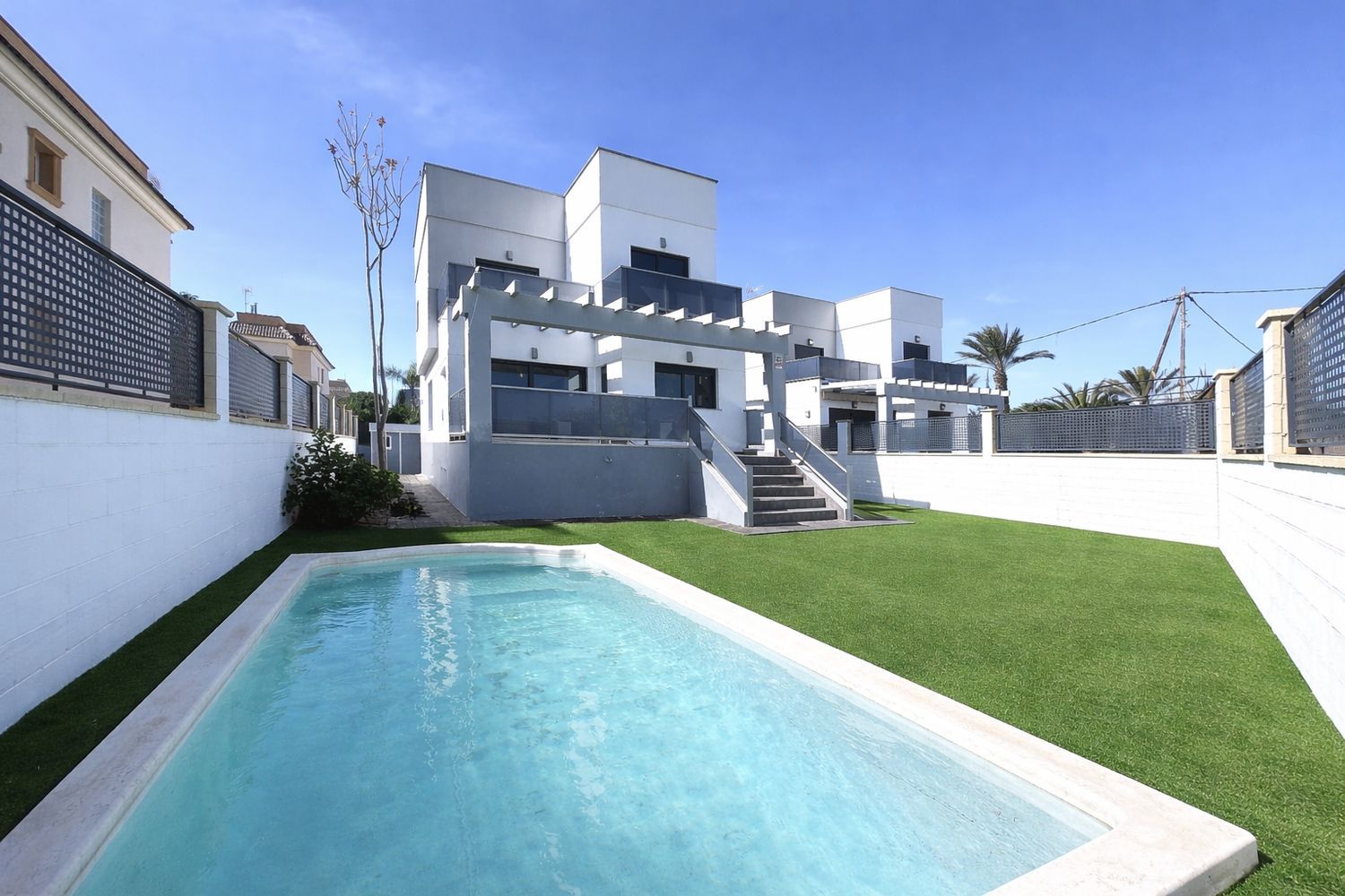 Casa independiente en calle la Font del Pouet, 10 - Foto 1