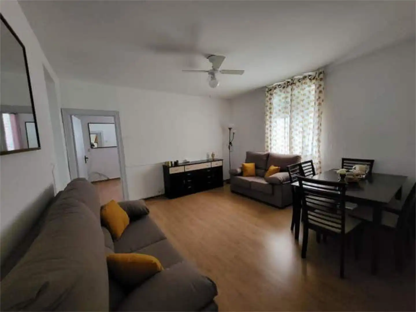 Piso en Ciudad Jardín - Foto 5