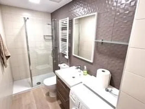 Piso en calle de Viana, 18