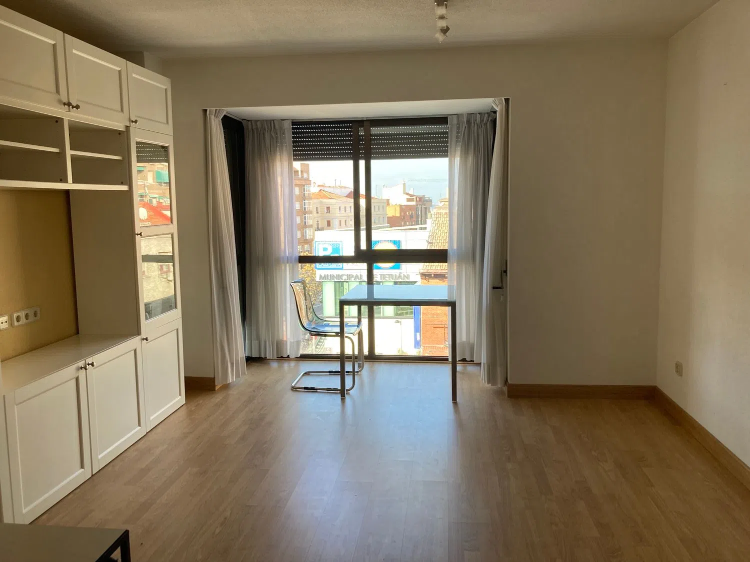 Estudio en calle de Sor Ángela de la Cruz, 40 - Foto 1