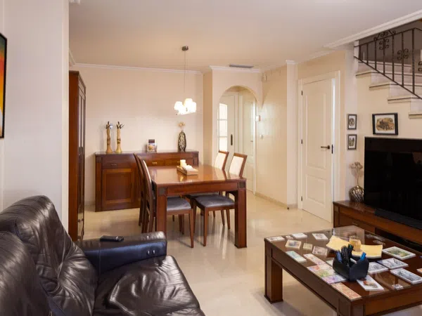 Chalet adosado en Zona Deportiva-Nuevo Altabix - Foto 5