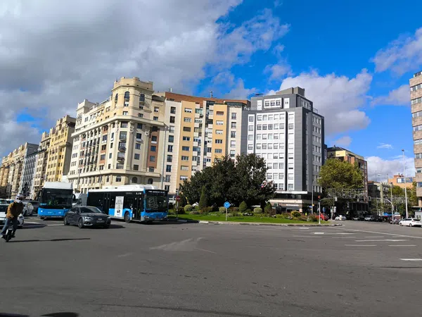 Piso en calle Raimundo Fernández Villaverde, 5