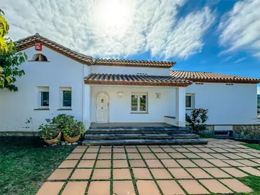 Chalet en  Carrer la Plana 4 - Foto 2