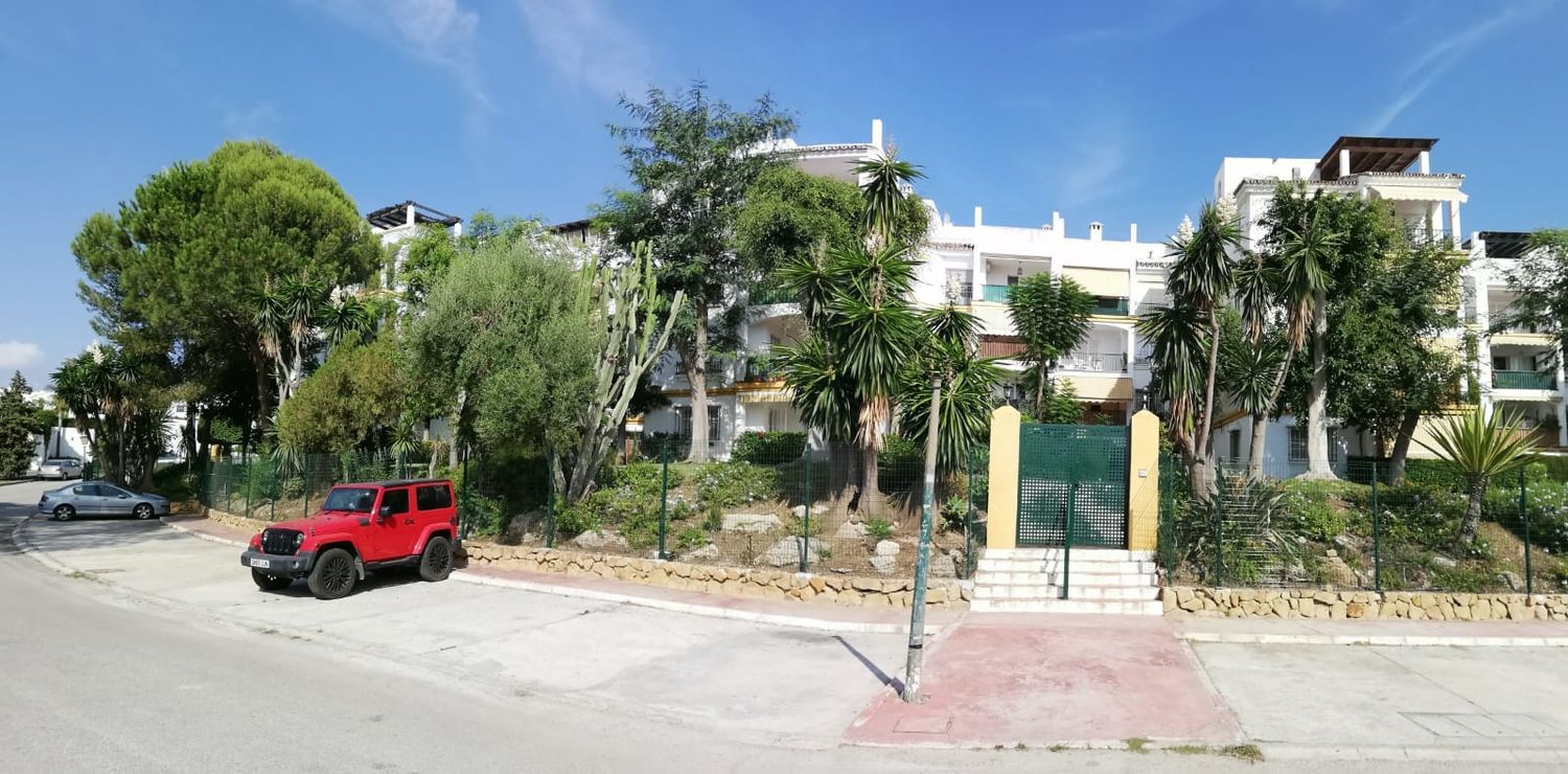 Piso en Urbanizaión Atalaya del Golf s/n - Foto 1