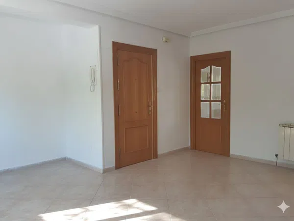 Piso en Barrio Valdezarza - Foto 3