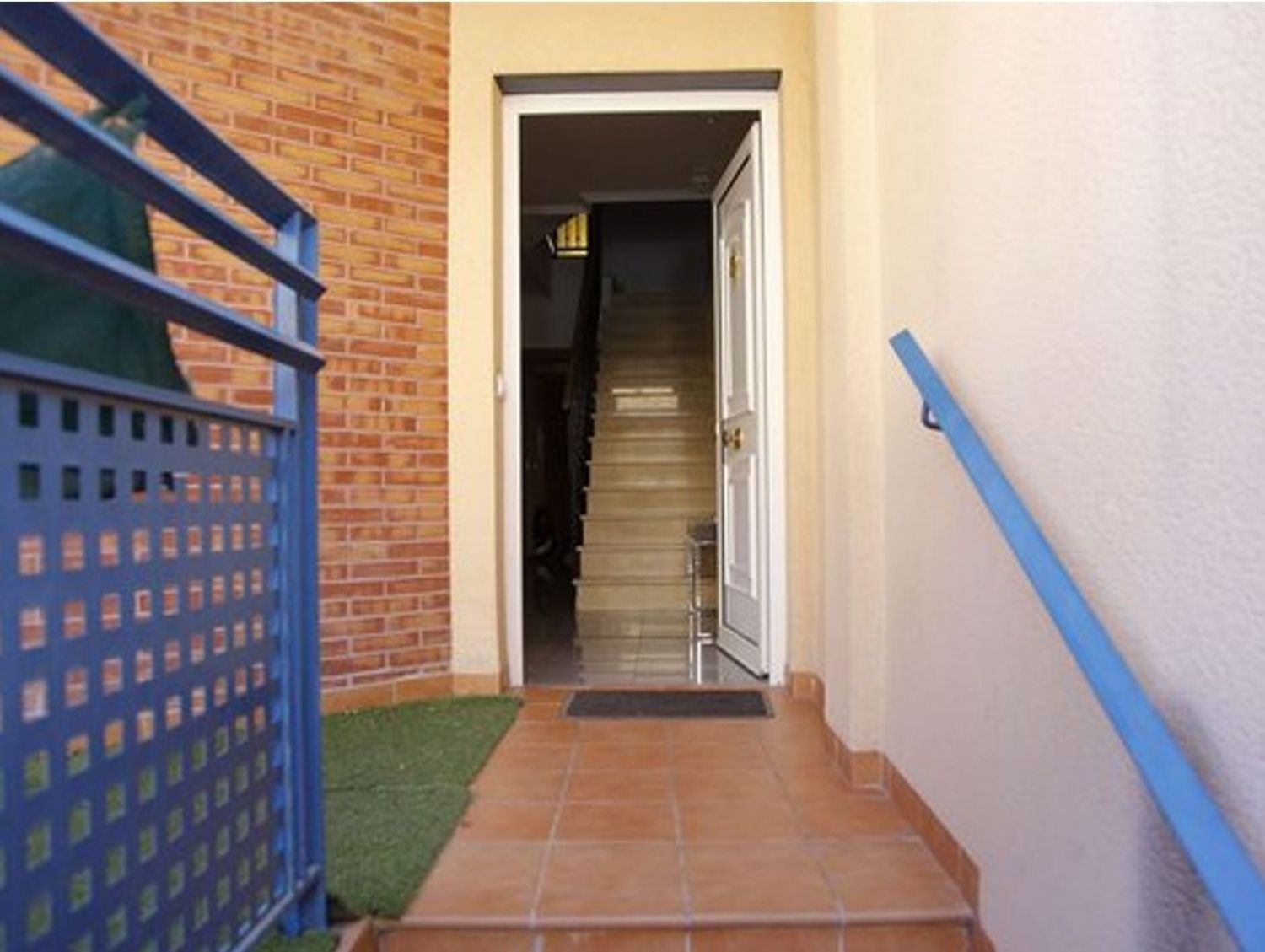 Chalet adosado en calle La Parpallota, 16 - Foto 2