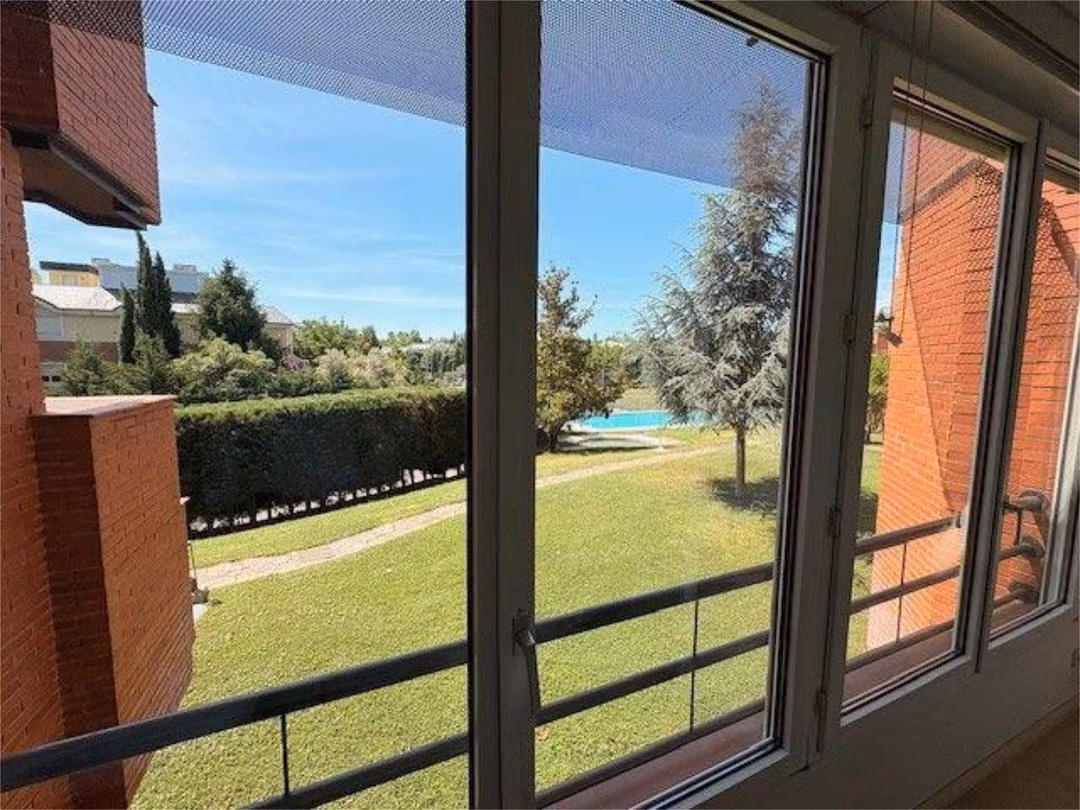 Piso en Aravaca - Foto 2