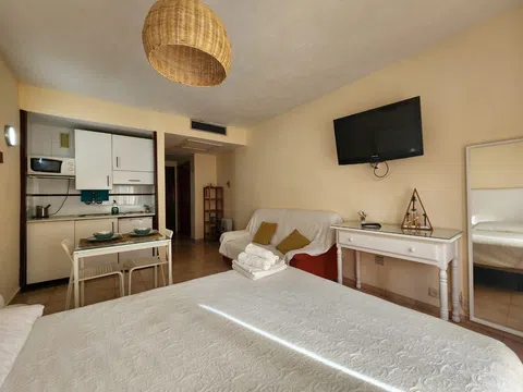 Estudio en calle Salado, 4 - Foto 1