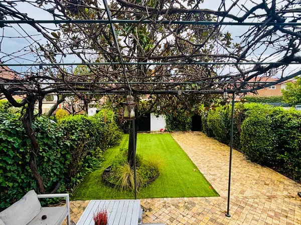 Chalet adosado en Barrio Zona Estación - Foto 1