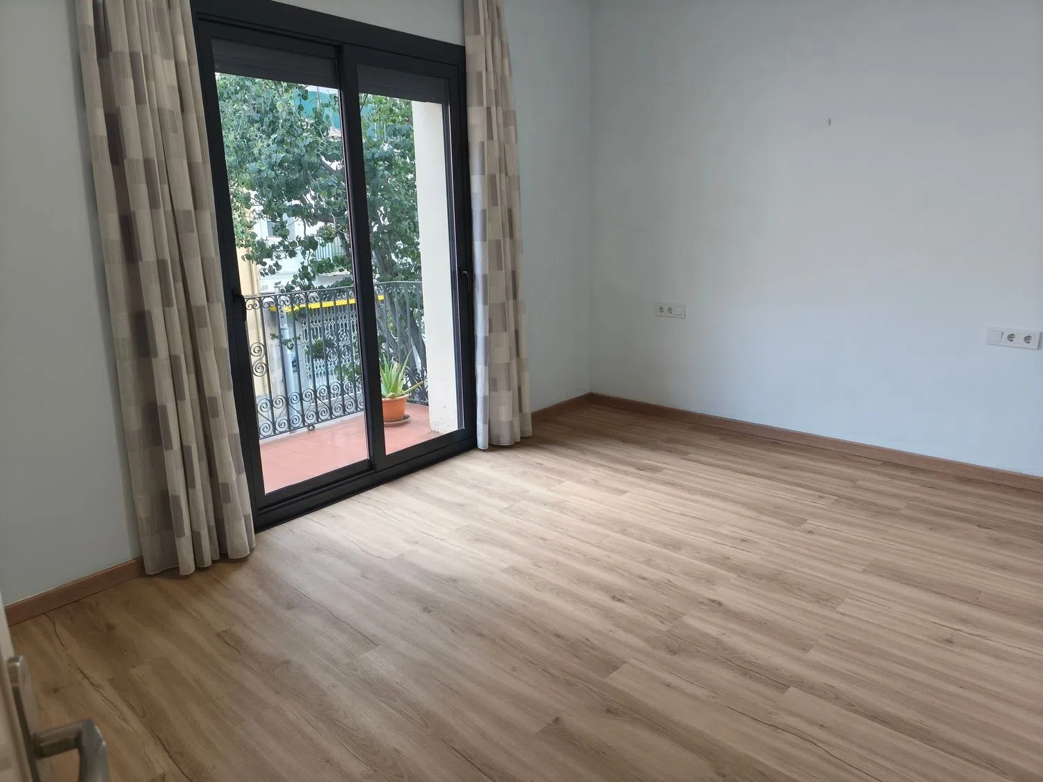 Chalet adosado en calle Primer Marquès de les Franqueses, 27 - Foto 3