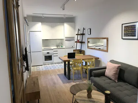 Piso en calle de Cartagena, 168