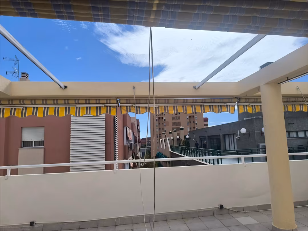 Piso en  Calle Azorín 50 - Foto 2