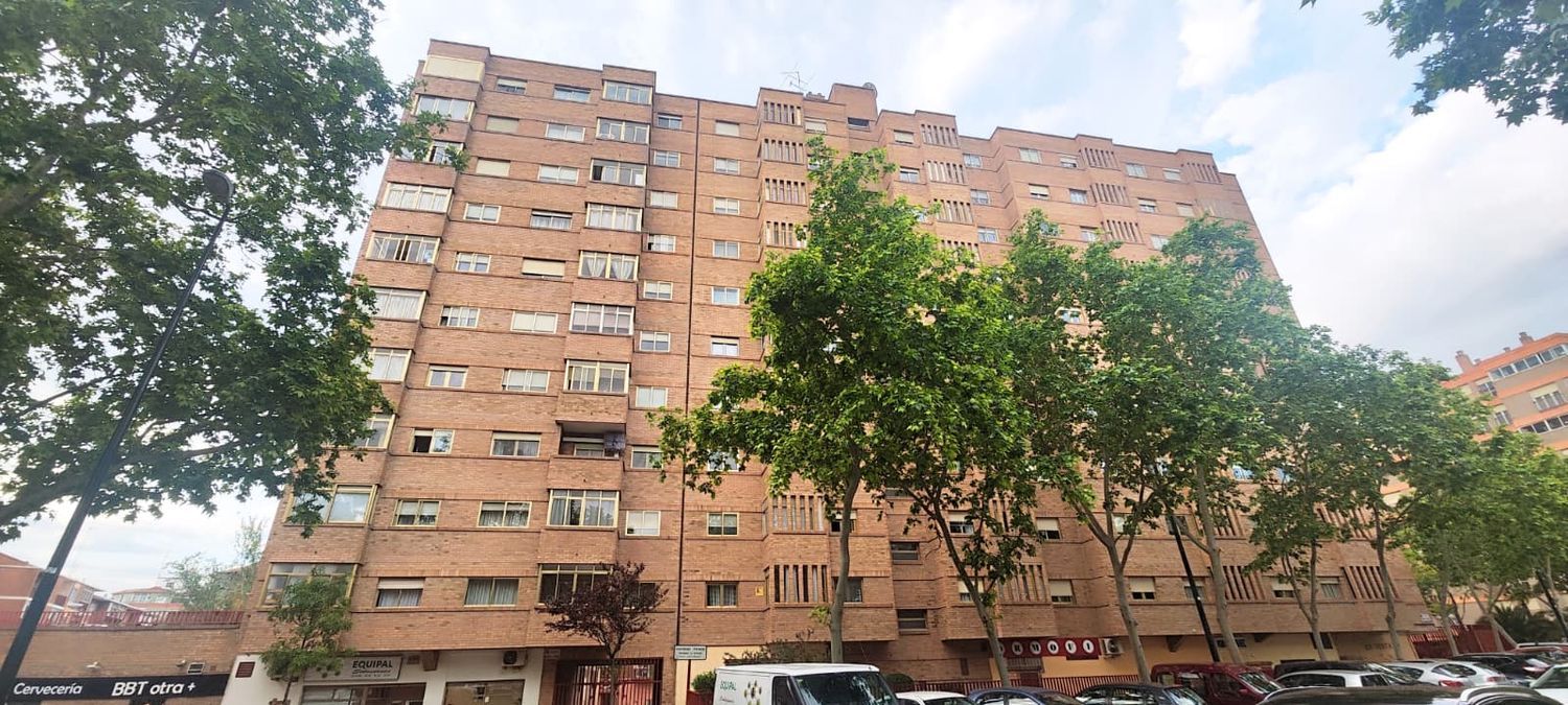 Piso en Calle del Doctor Julián Sanz Ibáñez, 52 - Foto 1