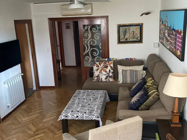 Piso en calle Tomelloso, 12