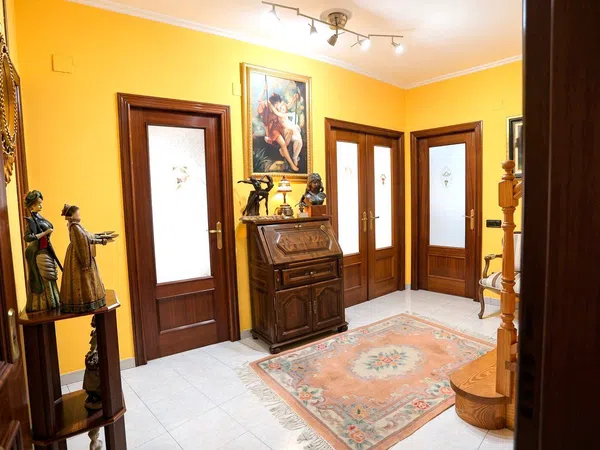 Piso en Plaza de los Cuatro Caños, 1, Corredoria-La Carisa-Prado de La Vega - Foto 2