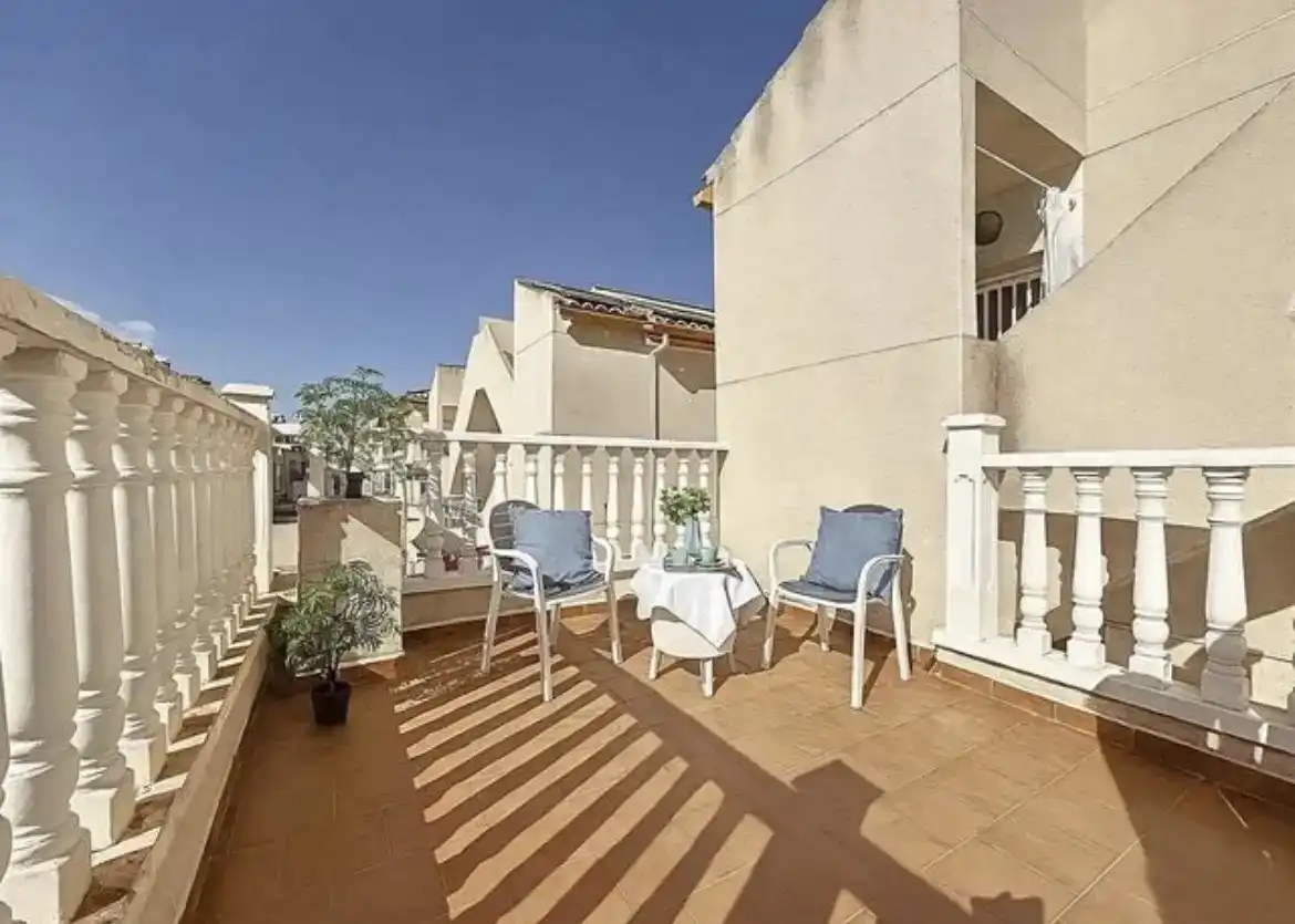 Casa adosada en  Calle Río Menor 54 - Foto 6