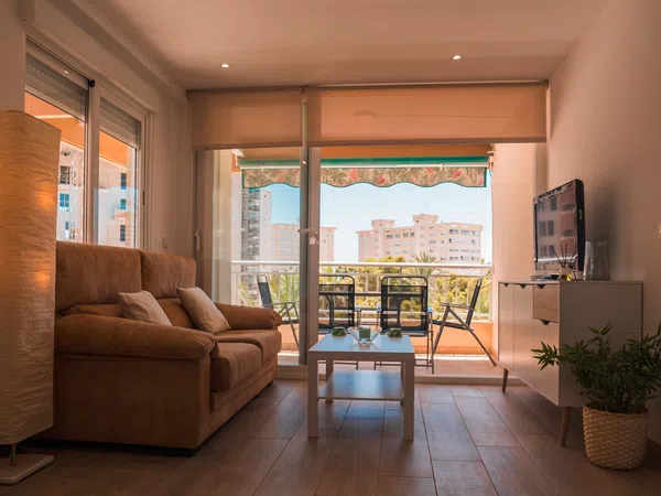 Piso en calle del Torero Luis Francisco Esplá, 7