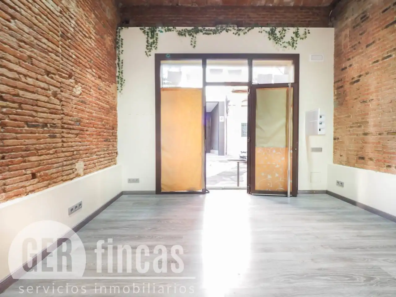 Local comercial en  Calle Doctor Ullés - Foto 12