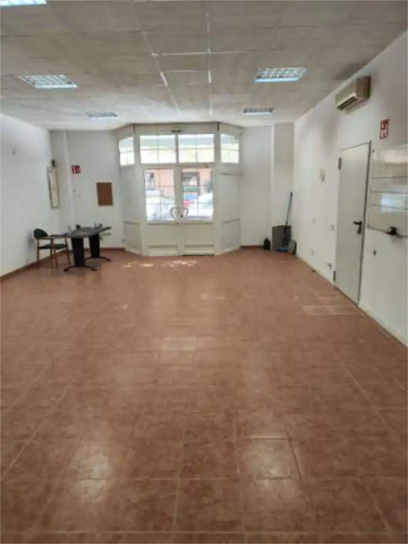 Local comercial en Malilla - Foto 4