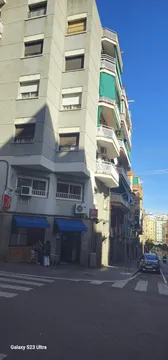 Piso en  Carrer de Rafael Campalans 113 - Foto 4