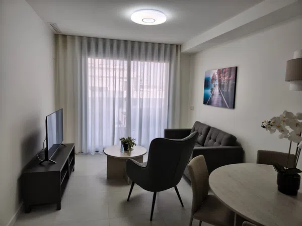 Piso en Avenida Don Juan de Borbon, 102, Zona Juan de Borbón - Foto 3