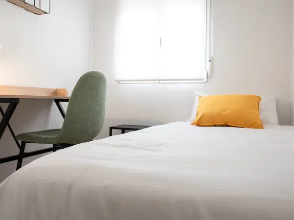 Piso en La Alhóndiga - Foto 5